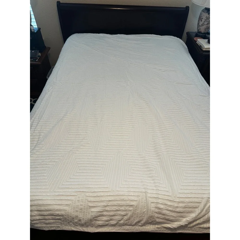 West Elm King‎ Duvet Cover White 100% Cotton Tufted Geometric Textured Coastal